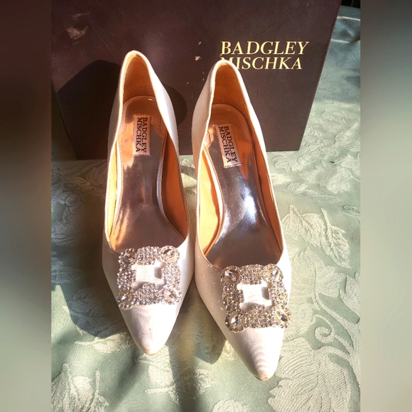 Badgley Mischka crystal wedding shoes size 7 - Picture 2 of 7
